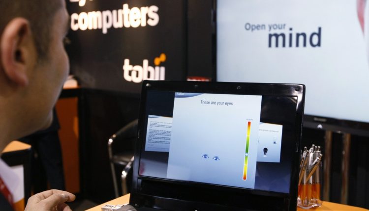 پشتیبانی از Eye Tracking هم به ویندوز ۱۰ رسیده است – با چشمانتان ویندوز را کنترل کنید windows 10 will get eye tracking 750x430 - پشتیبانی از Eye Tracking هم به ویندوز ۱۰ رسیده است – با چشمانتان ویندوز را کنترل کنید