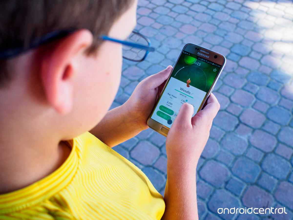 تهدیدات جدی برای بازی کنندگان کوچک Pokémon pokemon go weedle - تهدیدات جدی برای بازی کنندگان کوچک Pokémon