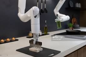 images 6 - ربات سامسونگ در  CES 2020 برای شما سالاد آماده می کند